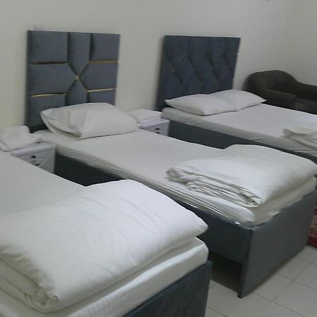 Ruby Star Hostel Dubai F2 Exterior foto